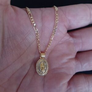 Medalla Zirconia oro laminado