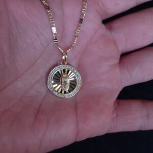 Medalla Zirconia oro laminado