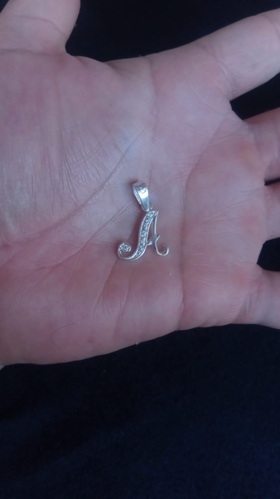 Inicial cursiva plata .925