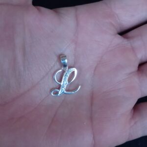 Inicial cursiva plata .925