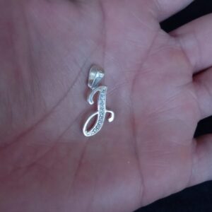 Inicial cursiva plata .925