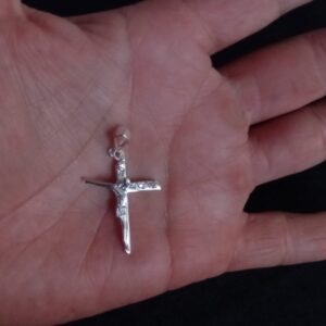 Cruz chica plata .925