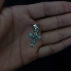 Cruz chica plata .925
