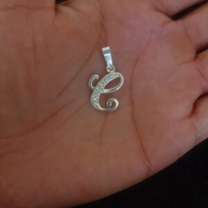 Inicial cursiva plata .925