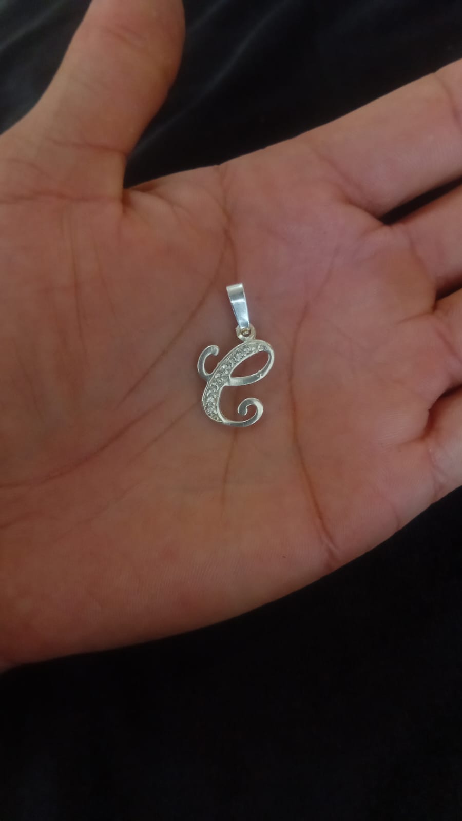 Inicial cursiva plata .925