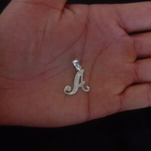 Inicial cursiva plata .925