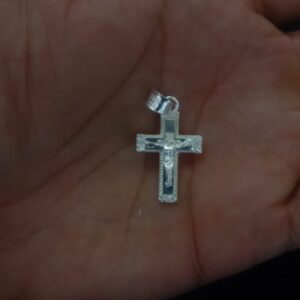 Cruz chica plata .925